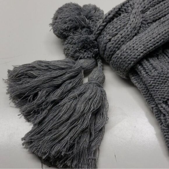 Hearth & Hand Set of 2 Gray Cable Knit Tassels Christmas Holiday Stockings New! - Picture 5 of 6